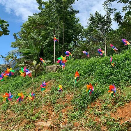 Happy Paradise Kampung Janda Baik Exterior foto